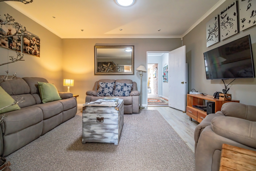 4 Bedroom Property for Sale in Bramhope Eastern Cape
